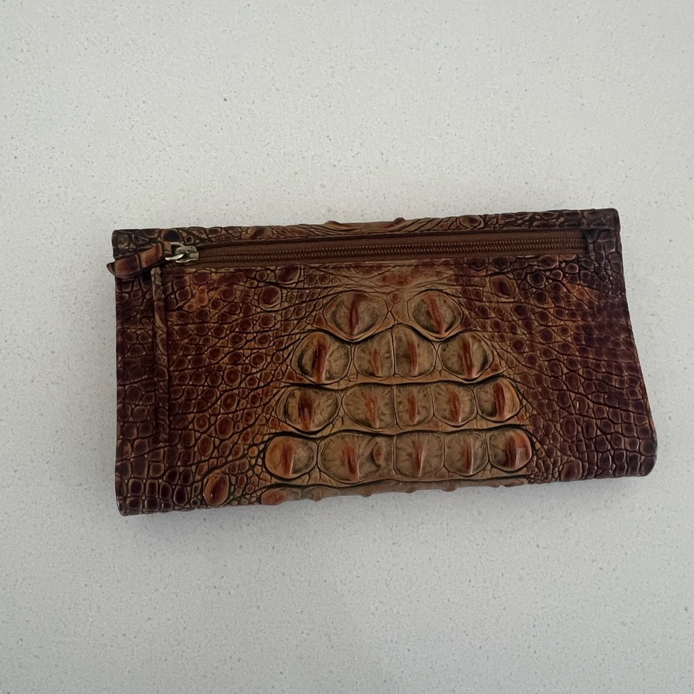 Brahmin like new embossed croc Leather Wallet in Pecan Brown - Picture 2 of 6